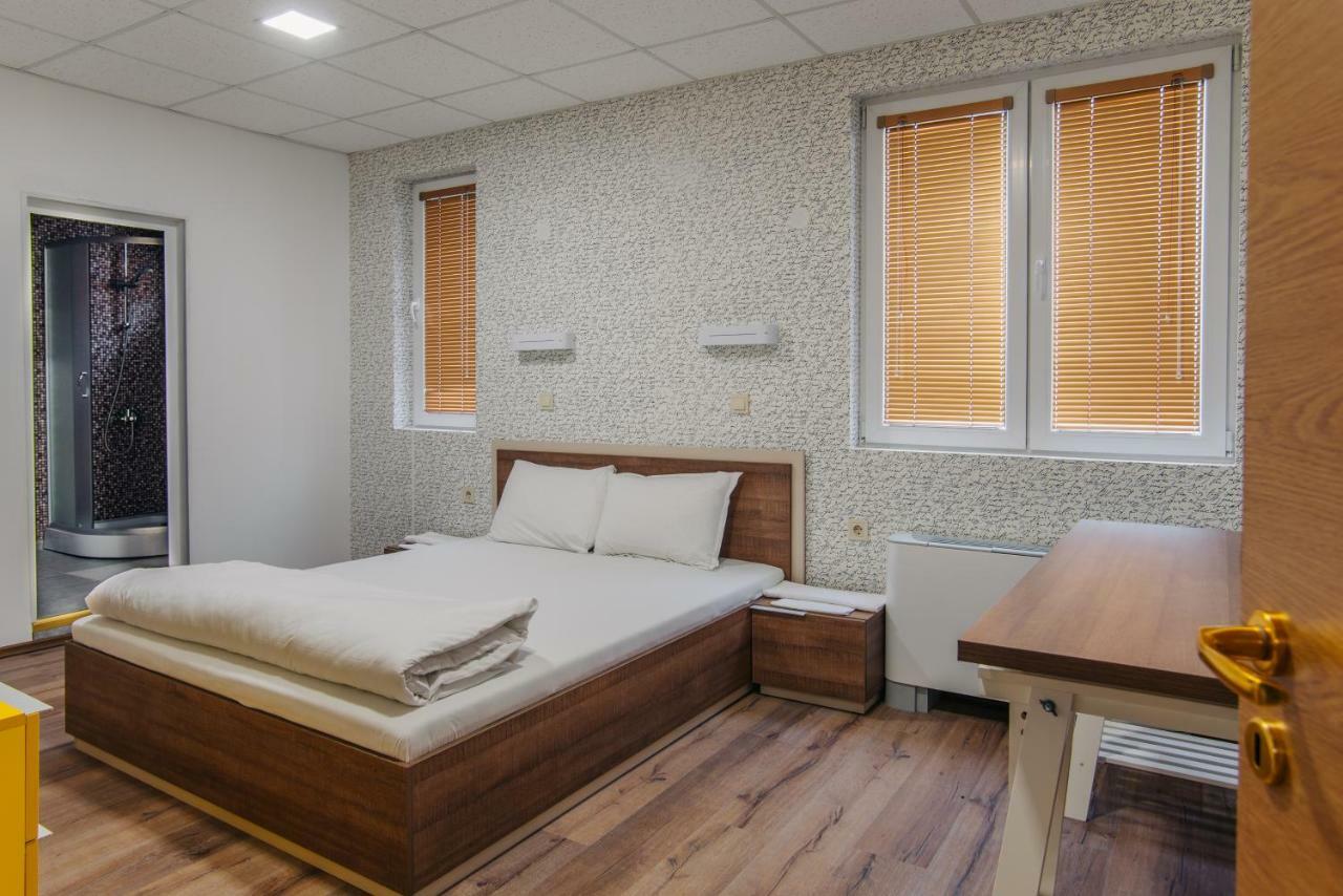 Pansion Storgozia Pleven Exterior photo